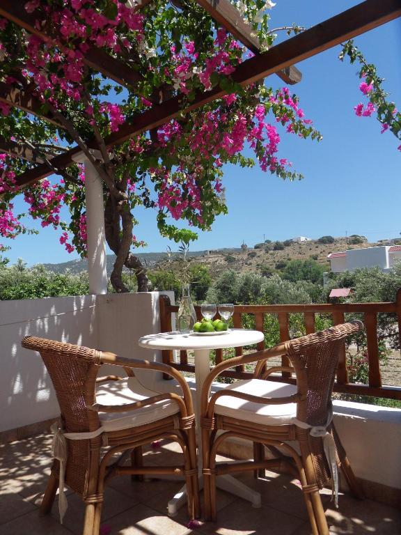 Astron Hotel Karpathos Town  Exterior photo
