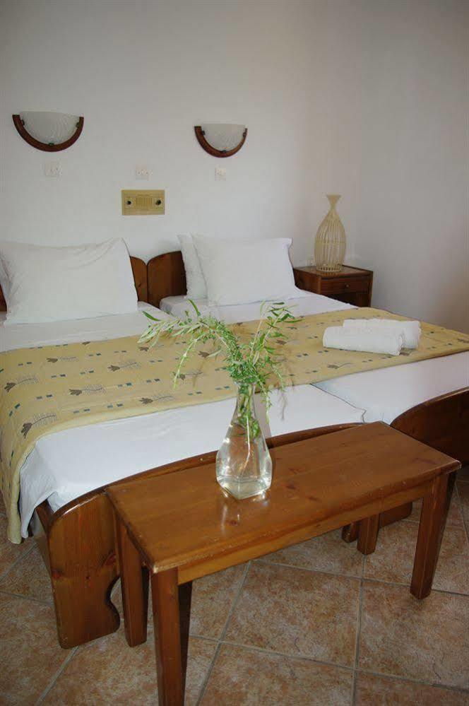 Astron Hotel Karpathos Town  Exterior photo